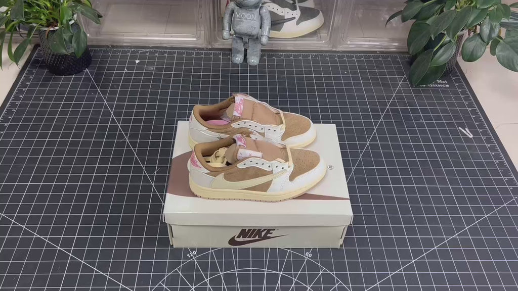 AJ1 Low Travis Scott Pink Mocha
