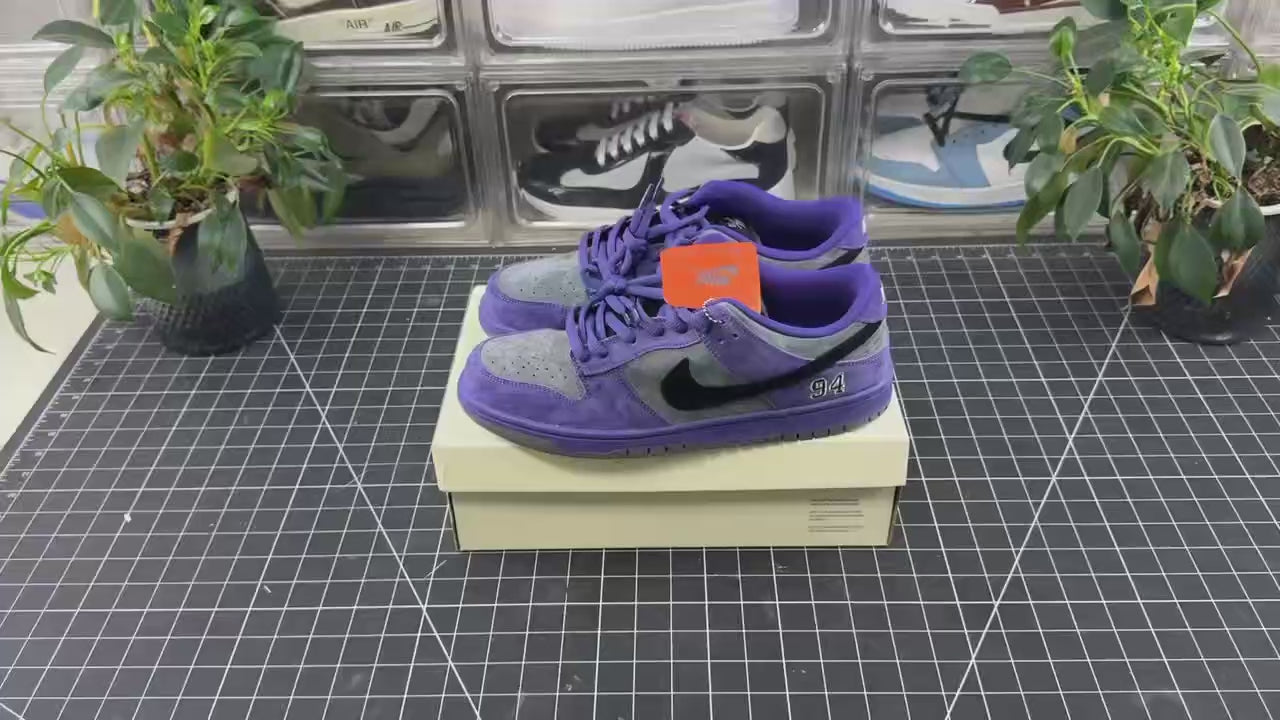 SB Dunk X Supreme Ink (2025)