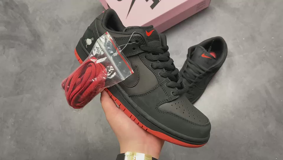 Jeff Staple x Dunk Low Pro SB 'Black Pigeon'