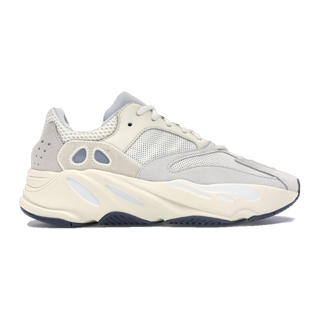 YZY Boost 700 Analog