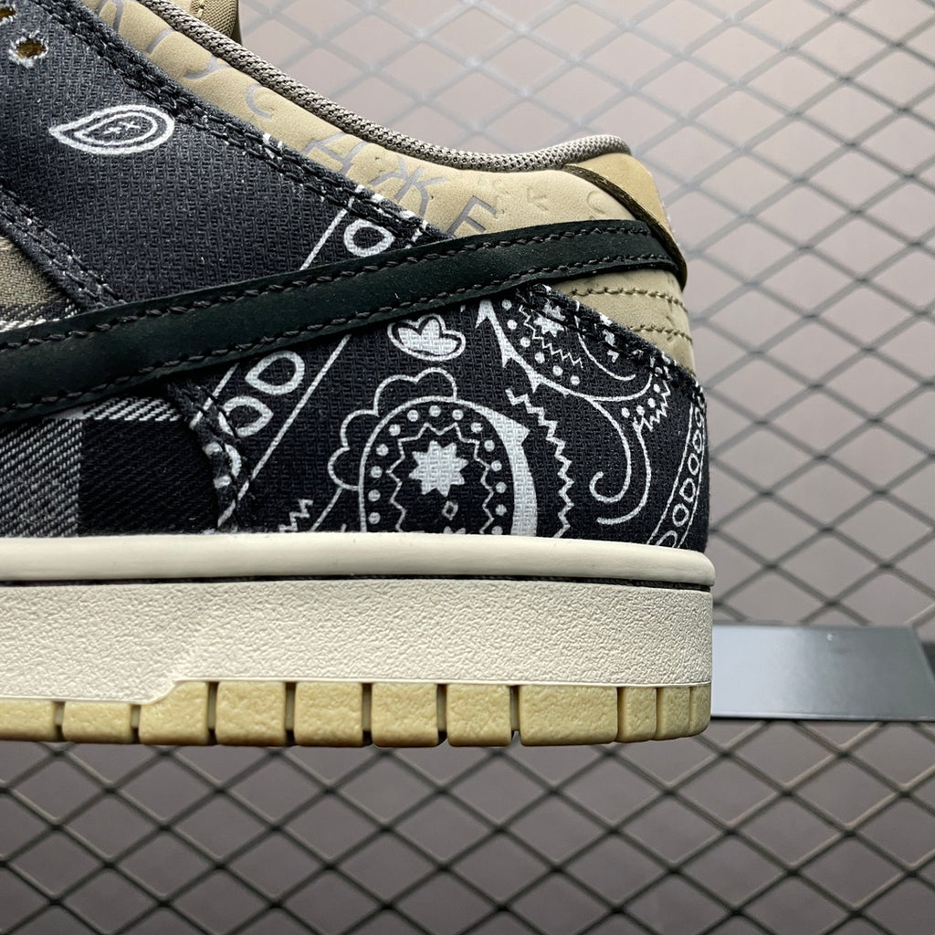SB Dunk Low Travis Scott Cactus Jack