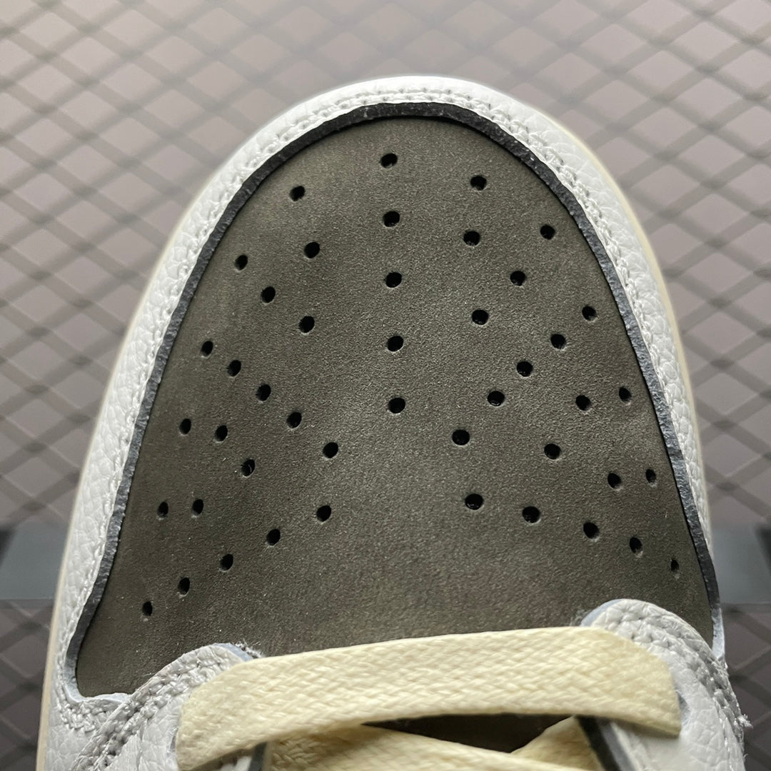 AJ1 Low Travis Scott Reverse Mocha