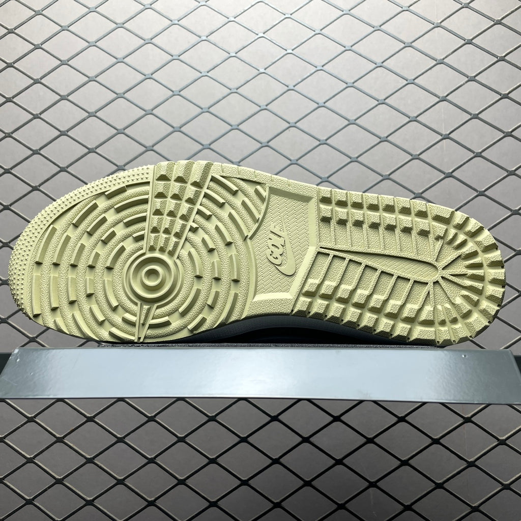 AJ1 Low Travis Scott Golf Neutral Olive