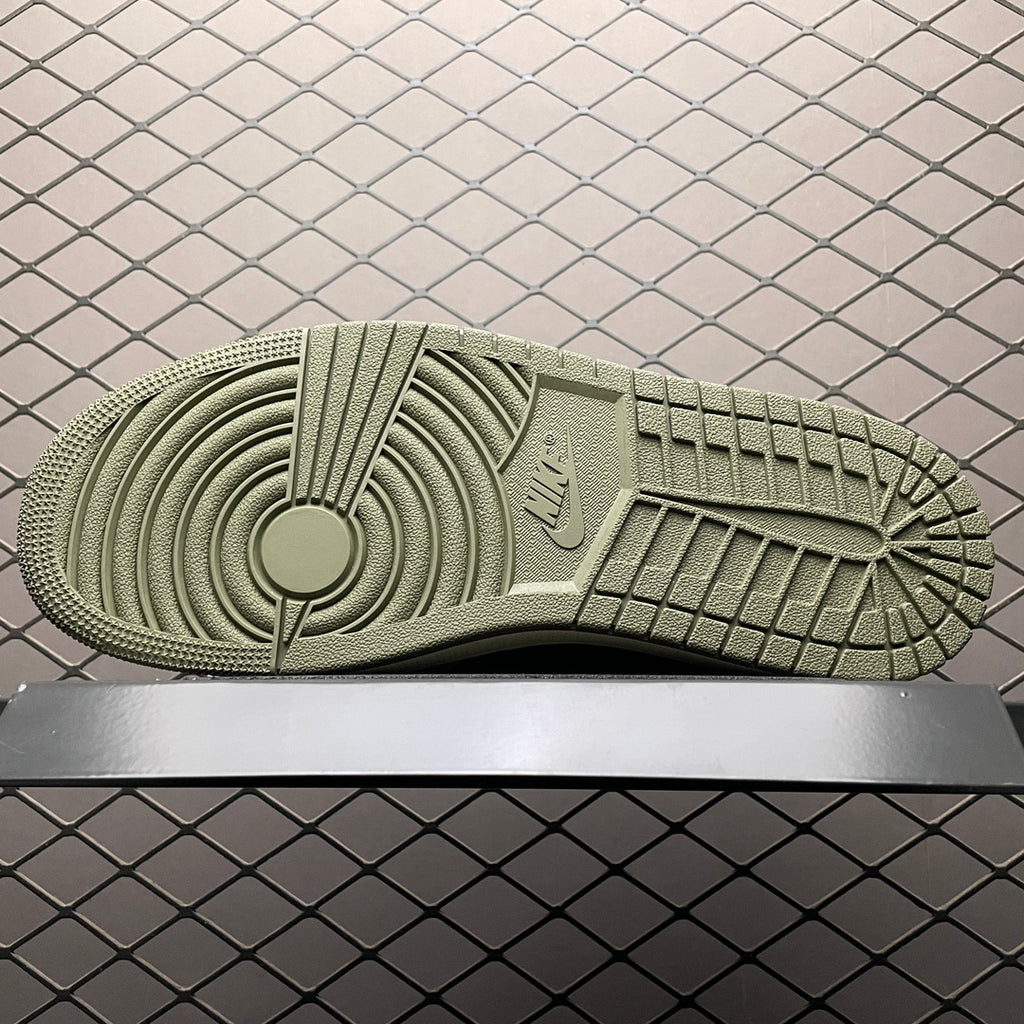 AJ1 Low Travis Scott Reverse Olive