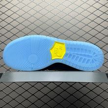 Load image into Gallery viewer, Powerpuff Girls SB Dunk Low &quot;Bubbles&quot;
