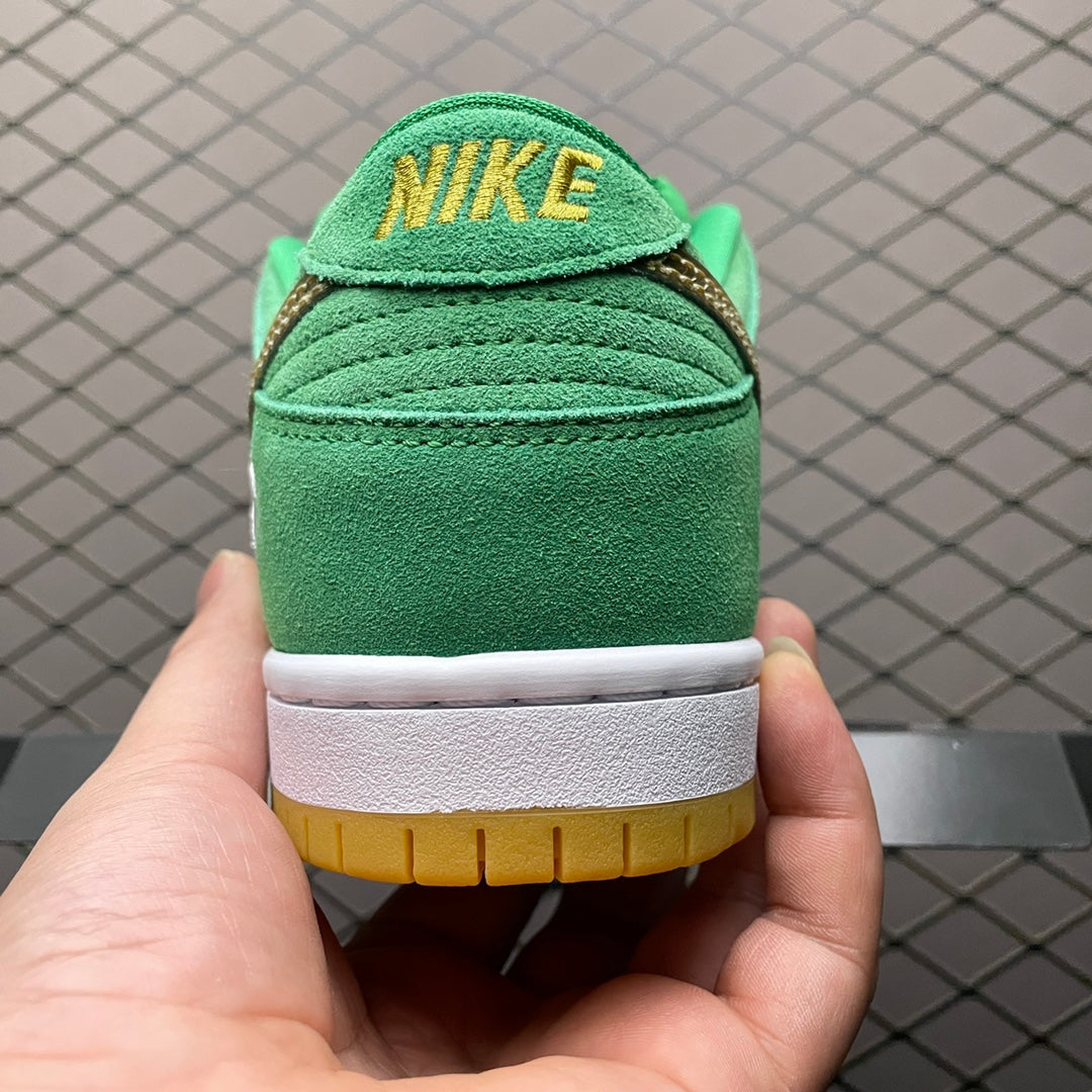 Dunk Low St. Patrick’s Day
