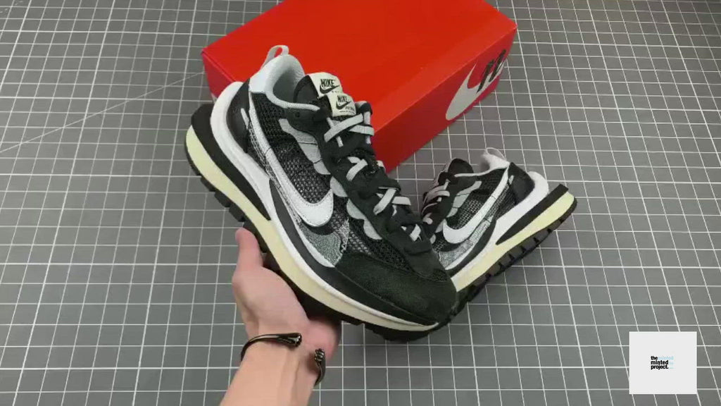 Sacai Vaporwaffle Black White