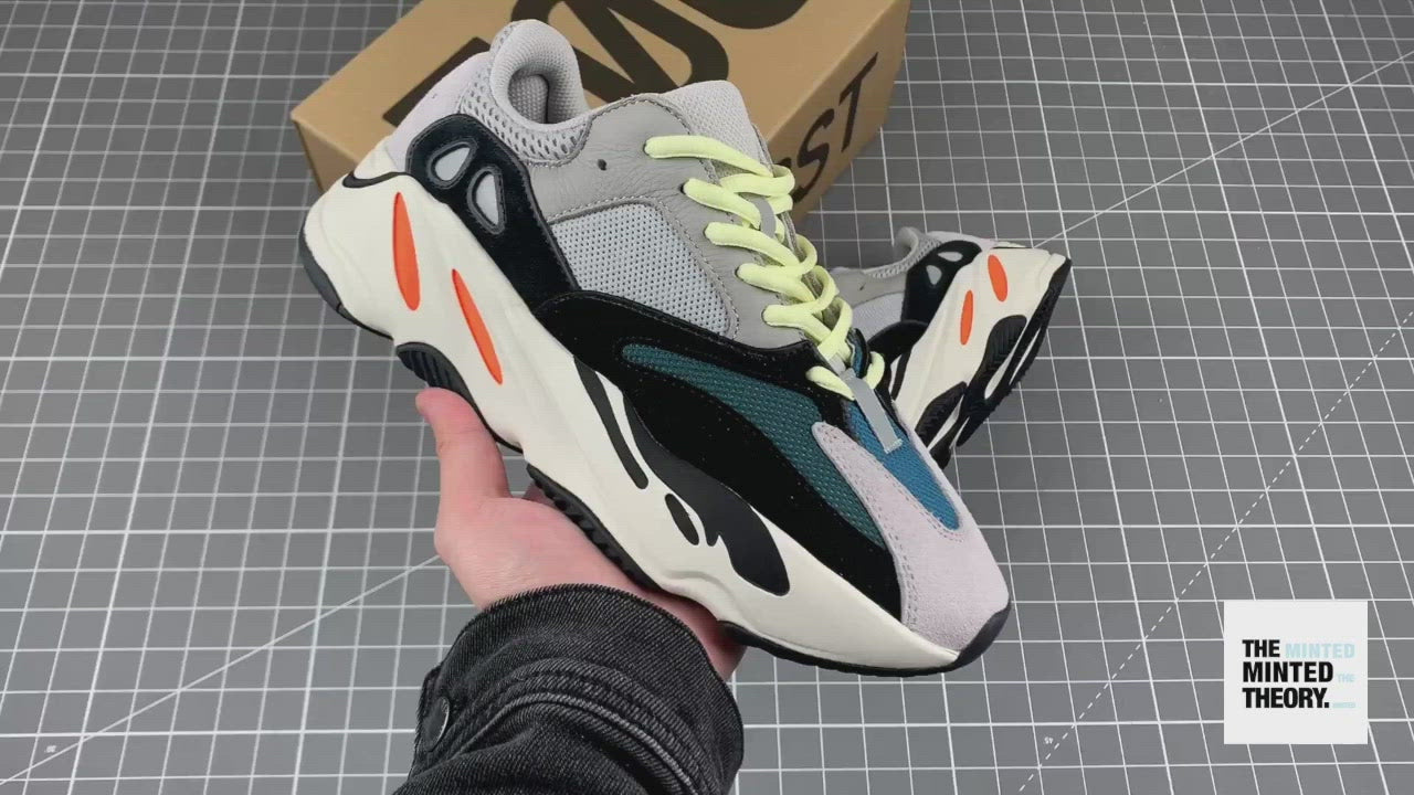YZY Boost 700 Wave Runner Solid Grey