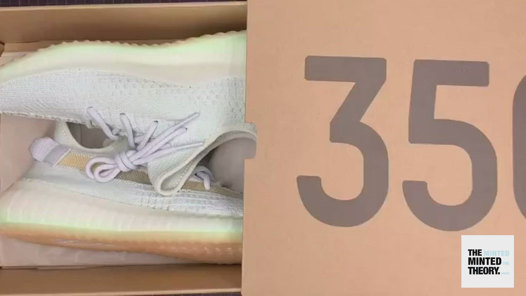 YZY Boost 350 V2 Hyperspace