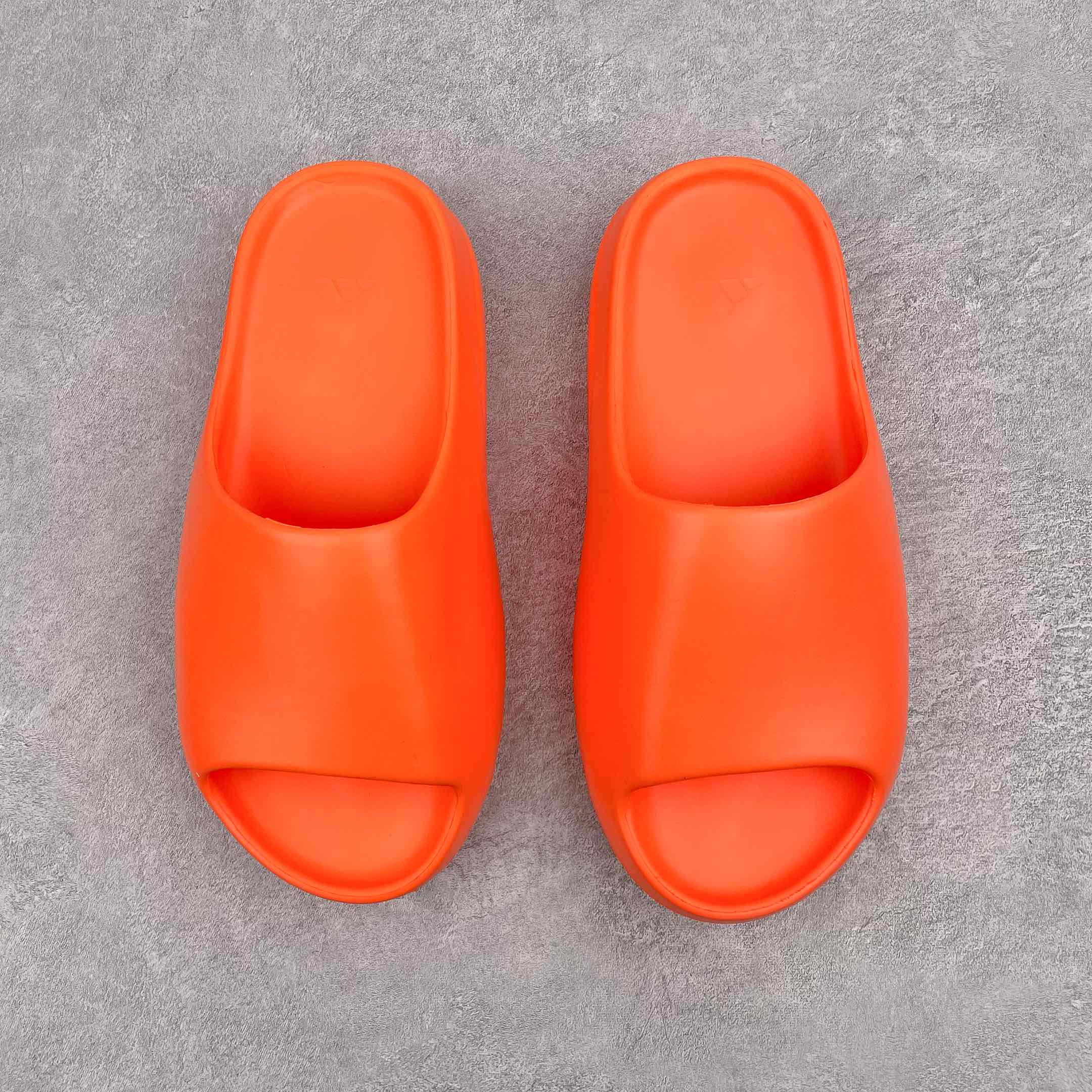 YZY Slide Enfora Orange