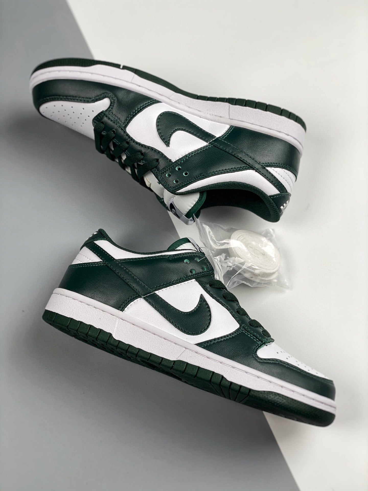 SB Dunk Spartan Green