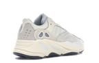 YZY Boost 700 Analog