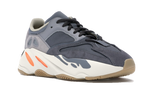 YZY Boost 700 Magnet
