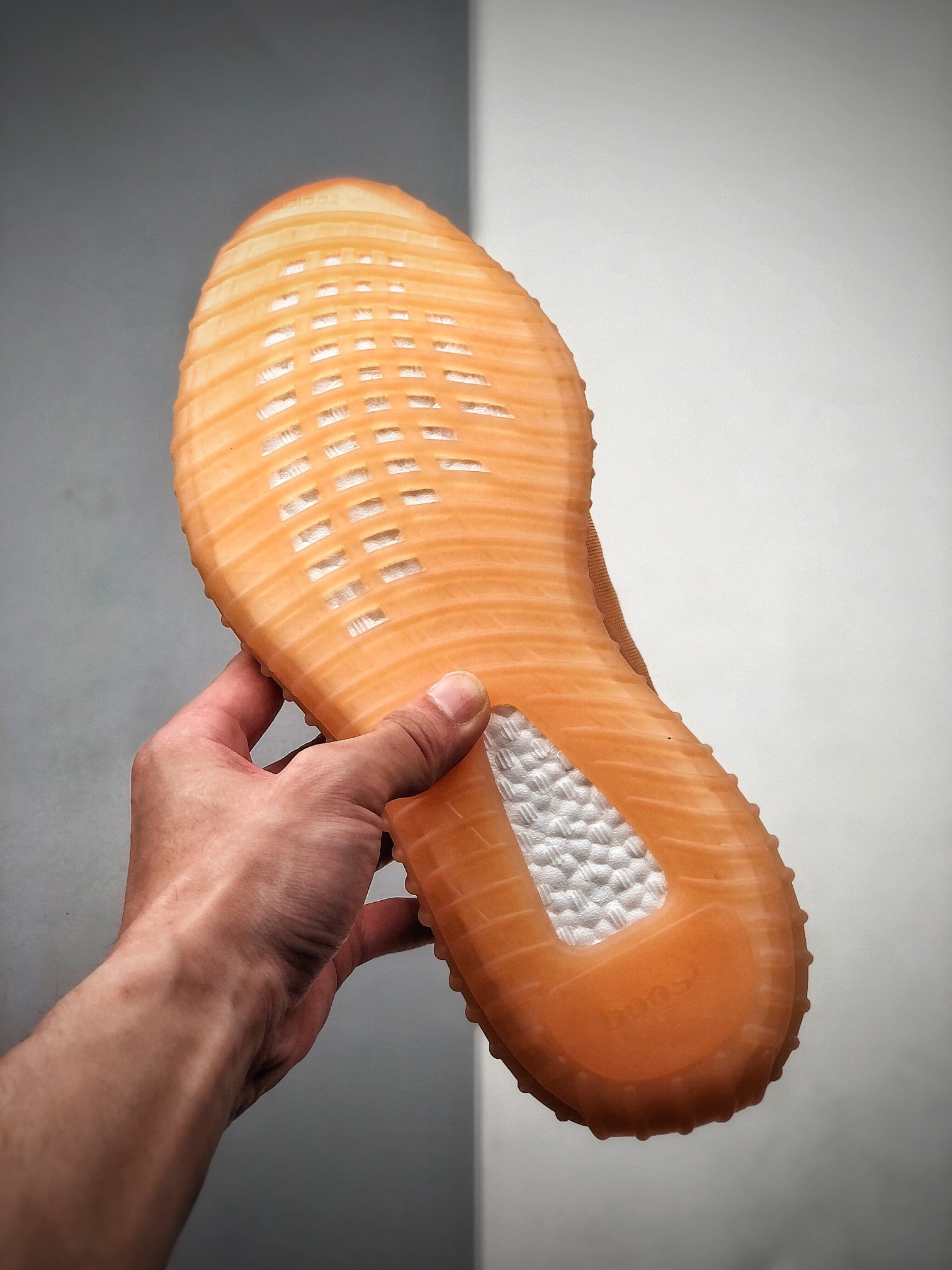 YZY 350 Mono Clay
