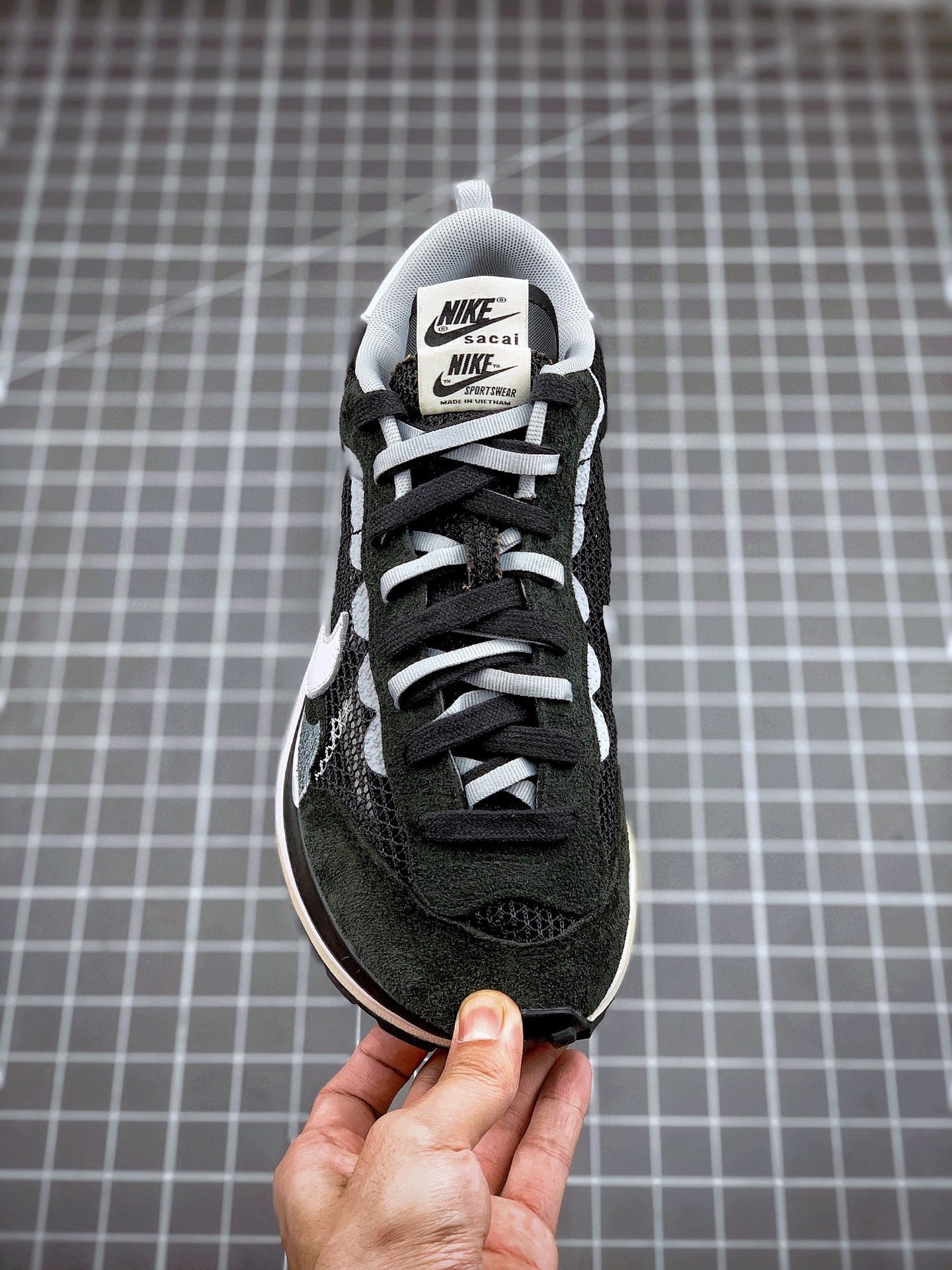 Sacai Vaporwaffle Black White