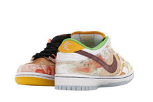 Load image into Gallery viewer, SB Dunk Low Street Hawker (2021)
